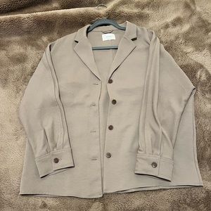 Aritzia - Wilfred - New Flowy Button Up